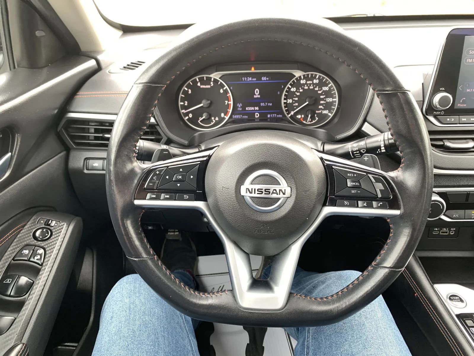Used 2021 Nissan Altima 2.5 SR FWD image 13