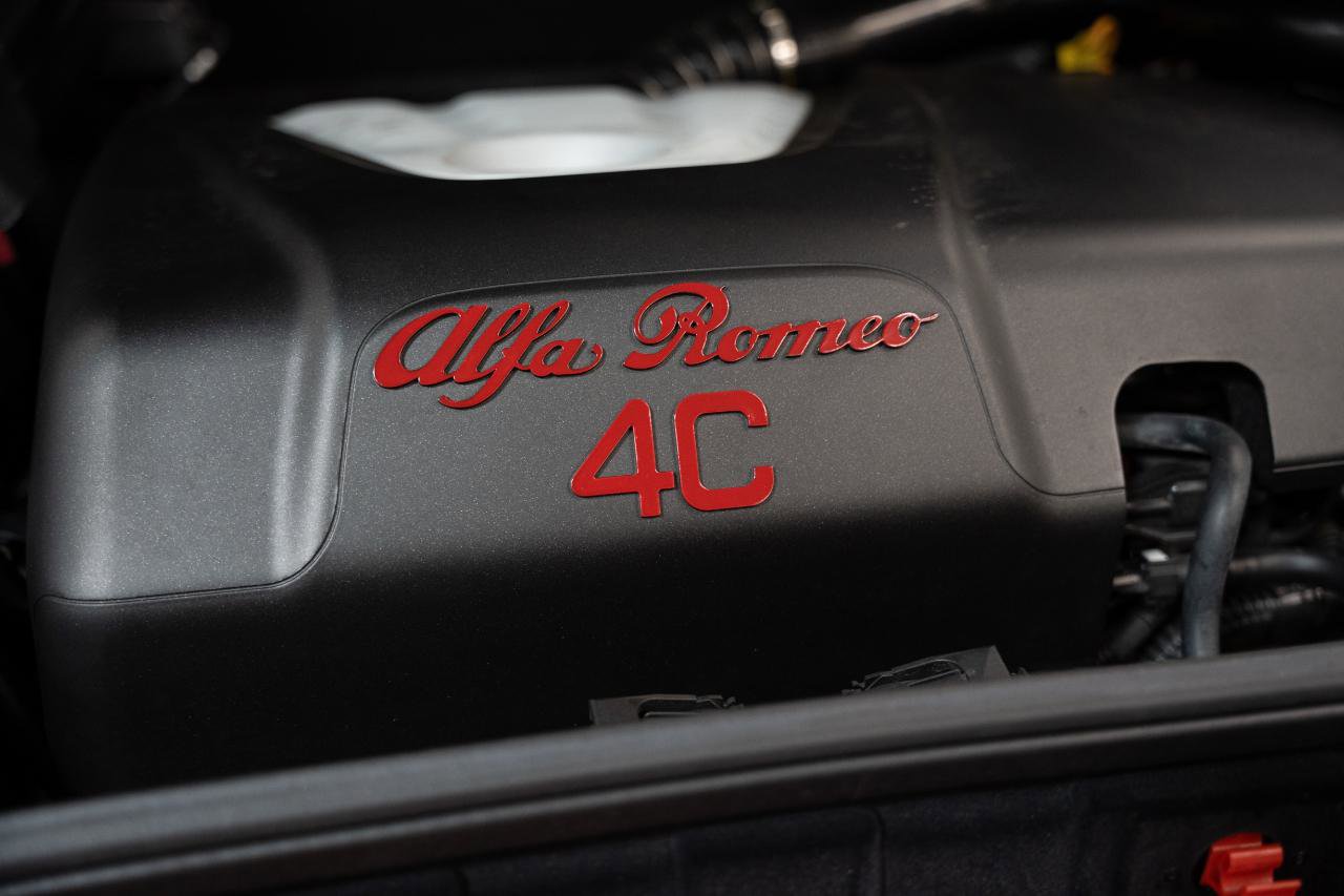 Used 2018 Alfa Romeo 4C Spider image 65