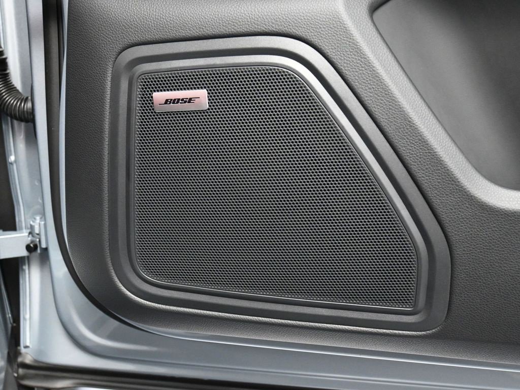 New 2026 Porsche Macan image 29