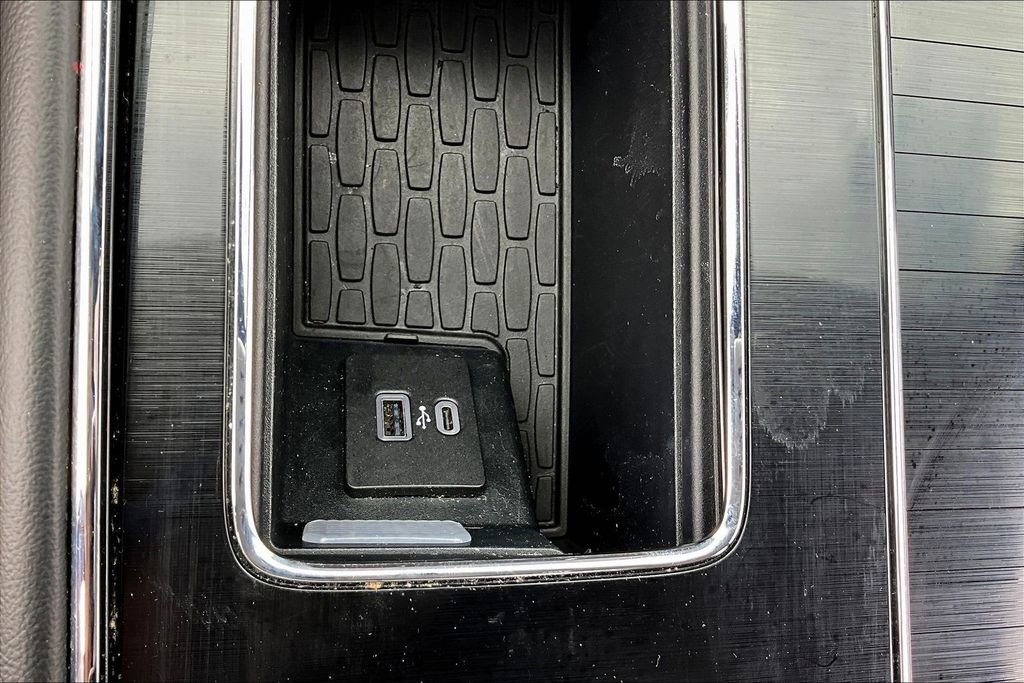 Used 2022 Lincoln Aviator Reserve w/ Equipment Group 201A image 15