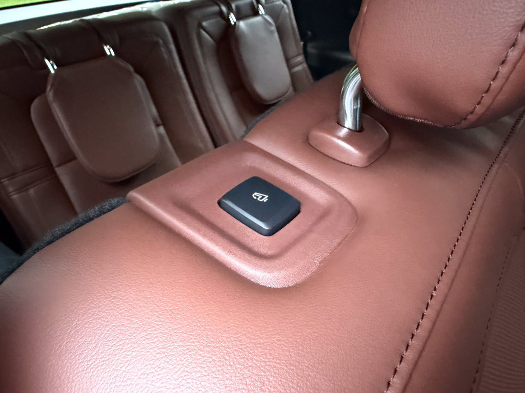 New 2026 Lincoln Aviator Reserve AWD/4WD image 32