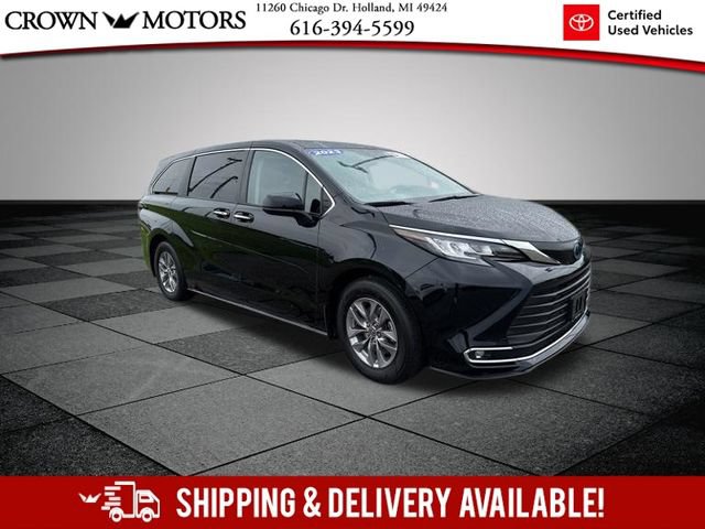 Used 2023 Toyota Sienna XLE FWD image 1