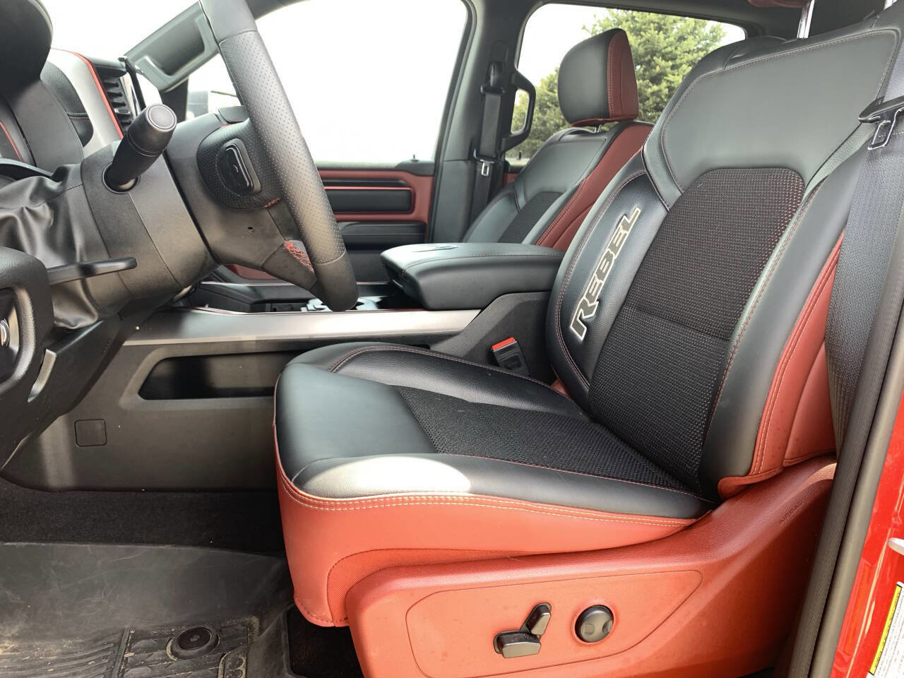 Used 2025 RAM 1500 Rebel image 4