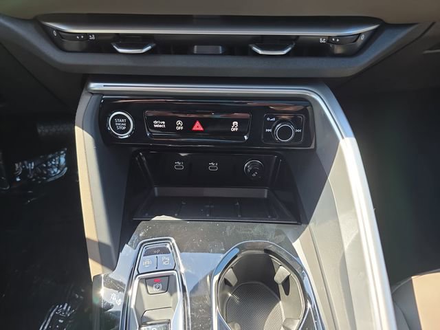 Certified 2025 Audi Q5 Premium w/ Convenience Package AWD/4WD image 24