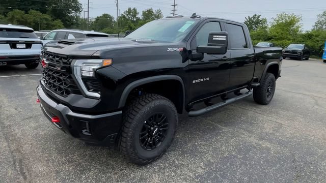 New 2026 Chevrolet Silverado 2500 ZR2 AWD/4WD image 6