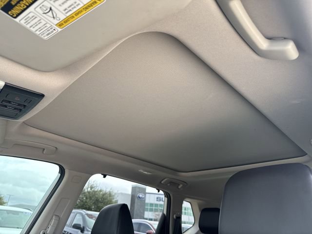 Used 2021 Nissan Rogue SV w/ Premium Package image 21