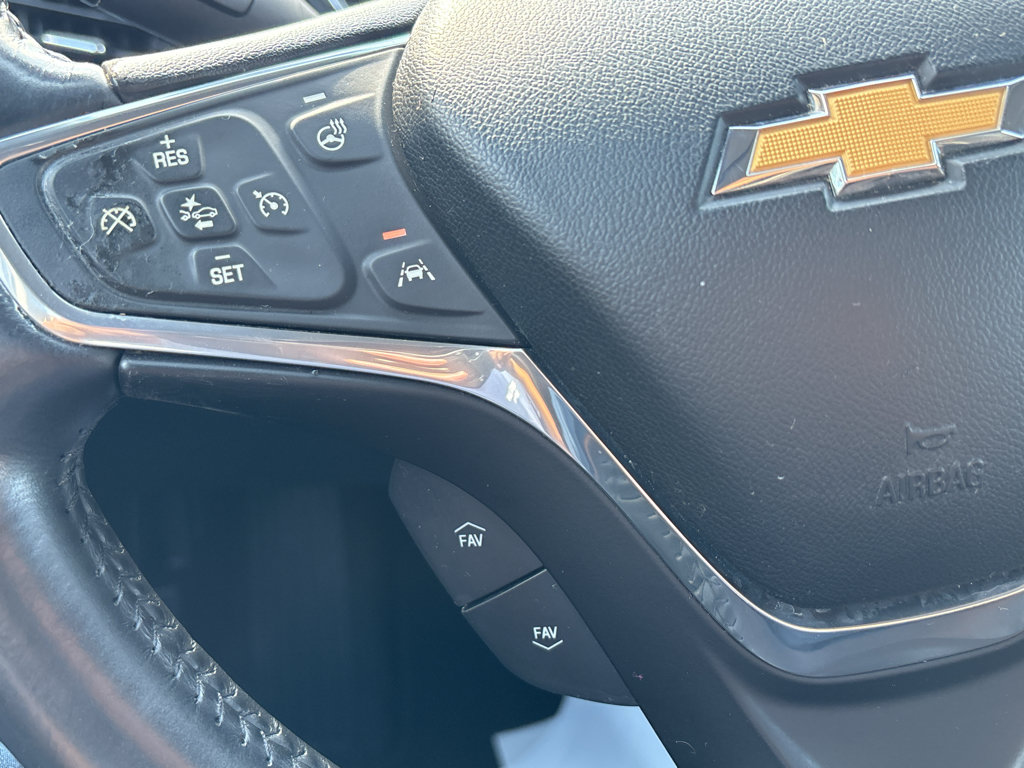 Used 2017 Chevrolet Volt Premier w/ Driver Confidence II Package FWD image 15