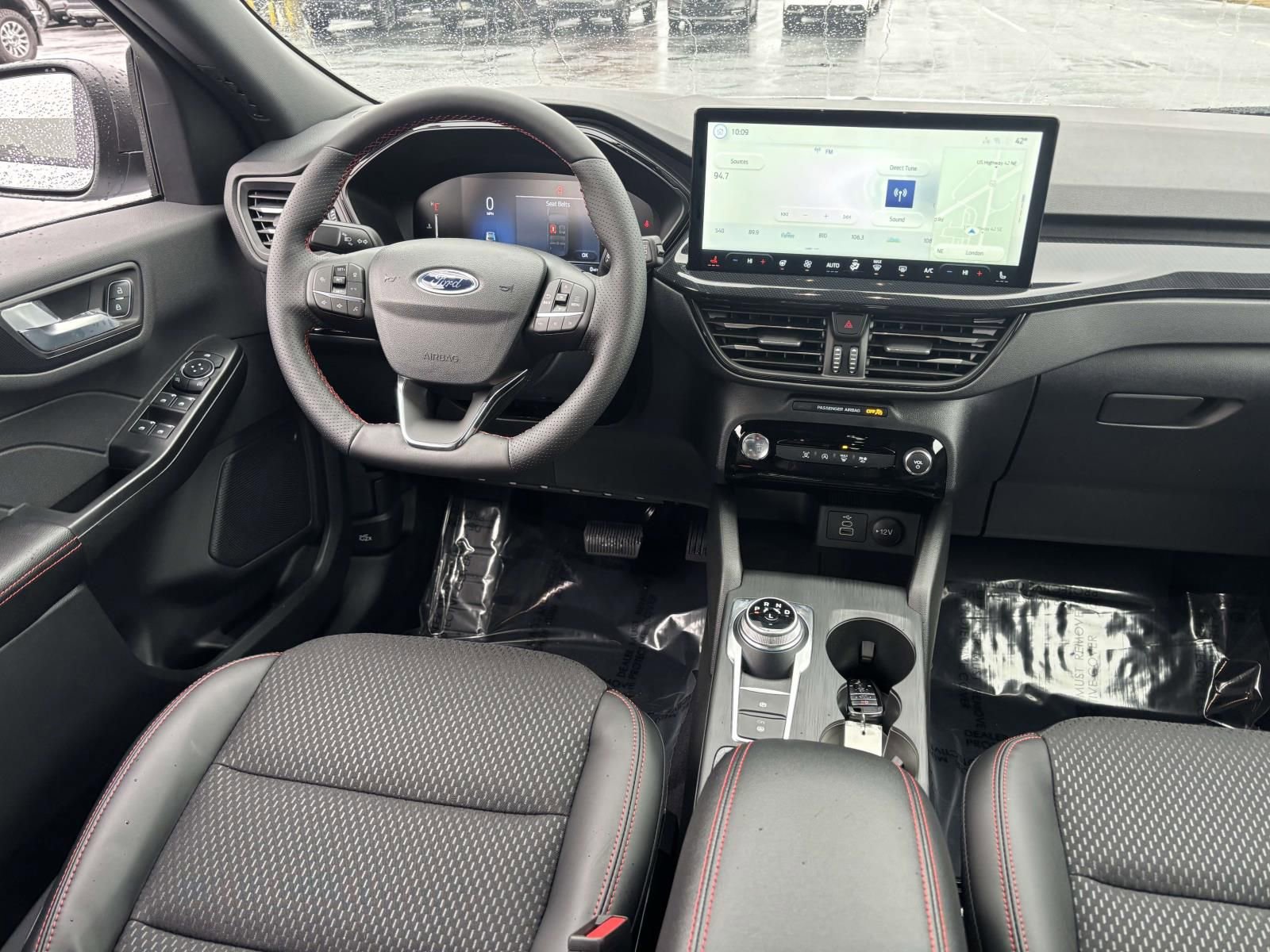 New 2026 Ford Escape ST-Line w/ Tech Pack #1 FWD image 31