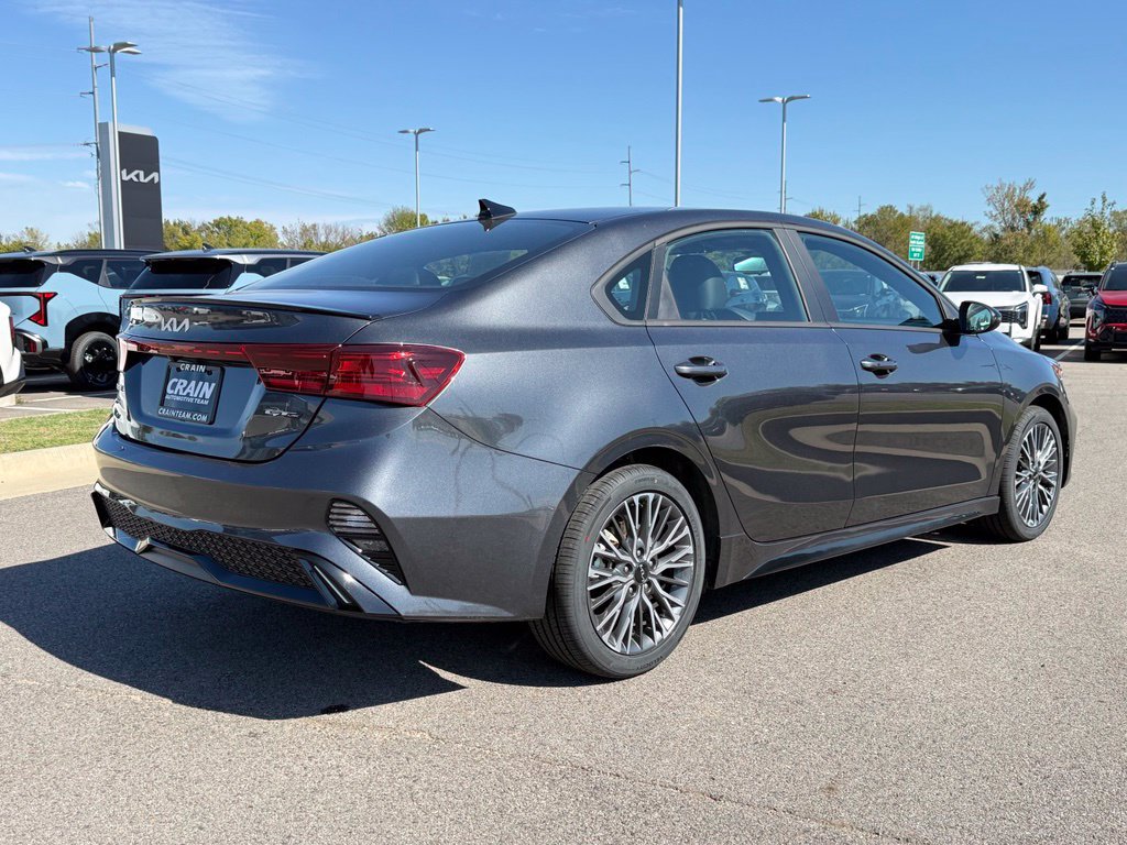 Certified 2024 Kia Forte GT-Line FWD image 7