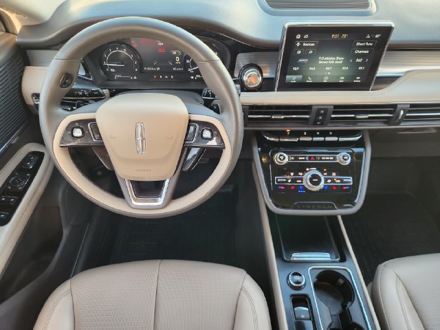 Used 2022 Lincoln Corsair AWD w/ Equipment Group 101A image 27