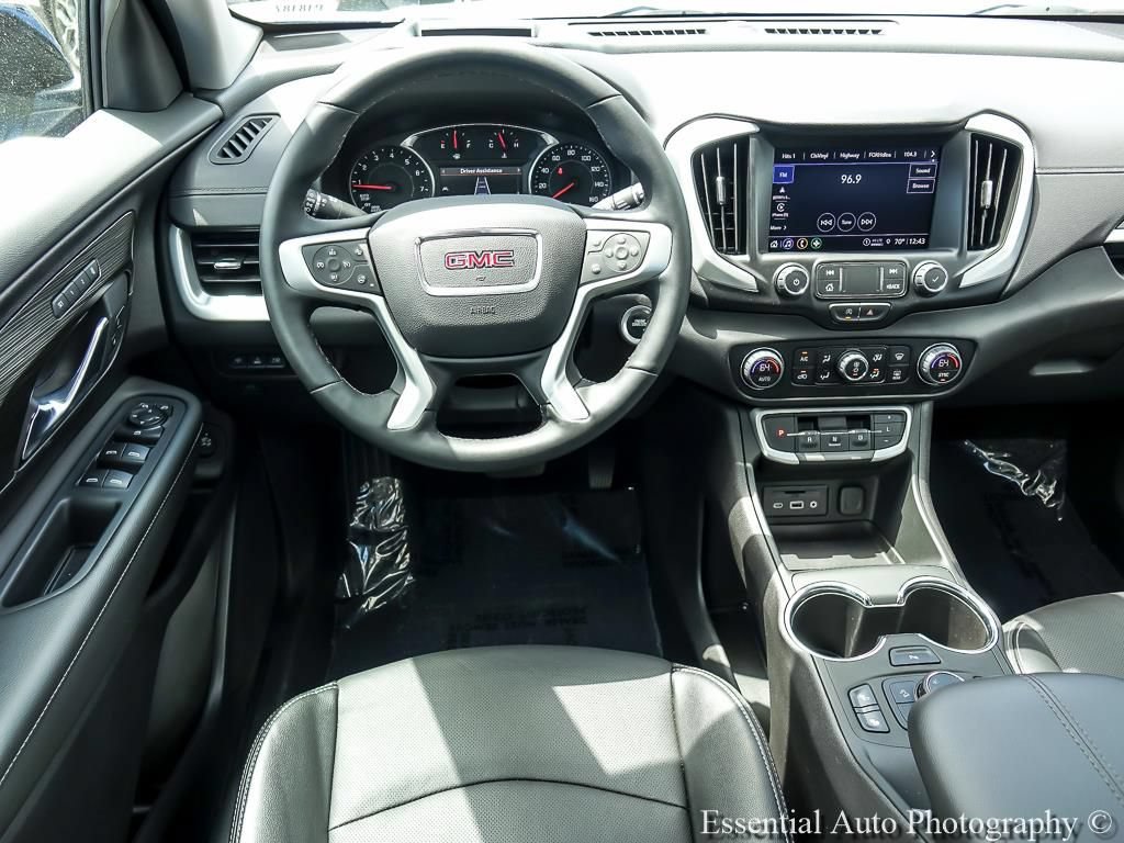 Certified 2024 GMC Terrain SLT w/ Tech Package FWD image 15