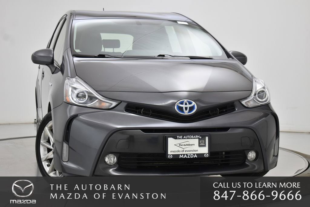 Used 2016 Toyota Prius V Five image 3