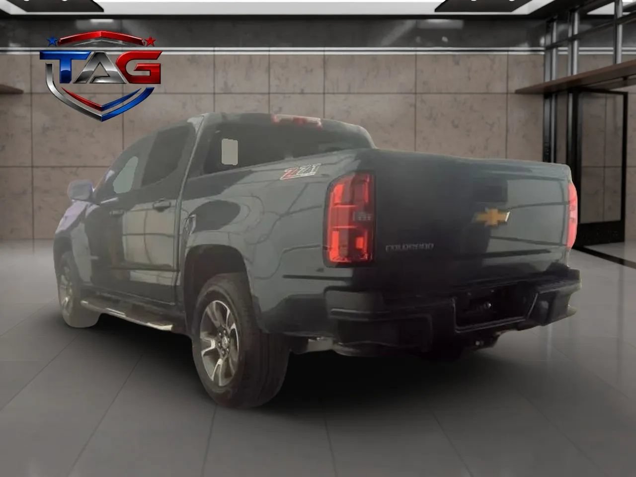 Used 2015 Chevrolet Colorado Z71 AWD/4WD image 4