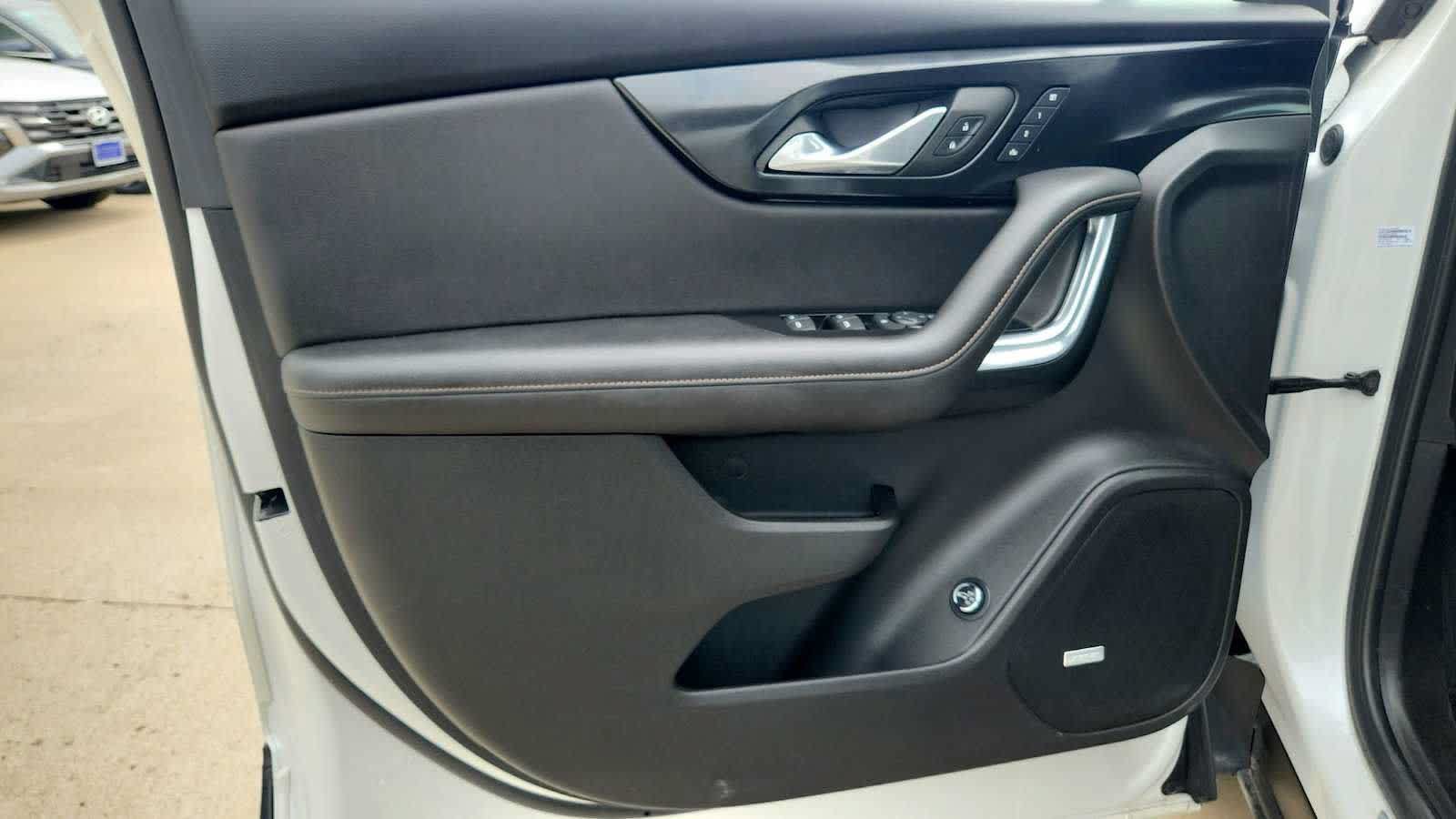 Used 2023 Chevrolet Blazer Premier w/ Driver Confidence II Package FWD image 24
