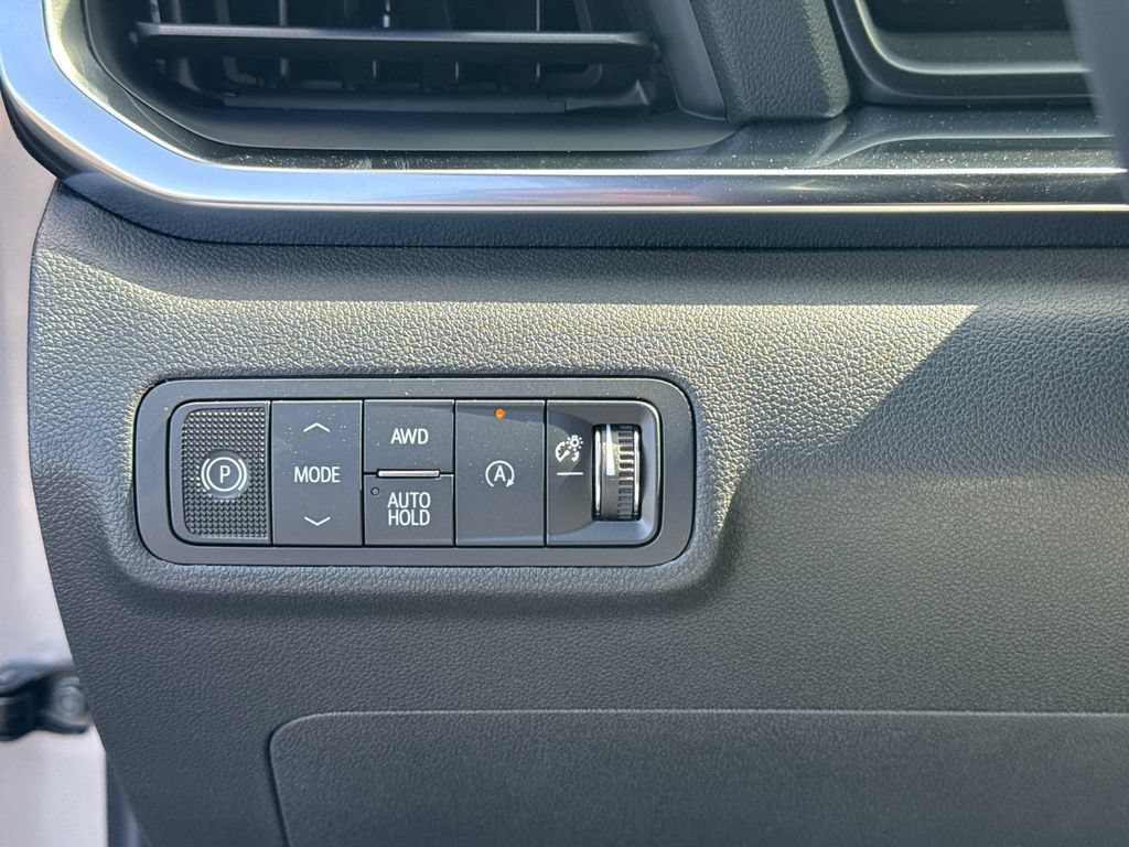 New 2027 GMC Terrain Elevation w/ Technology Package II AWD/4WD image 19