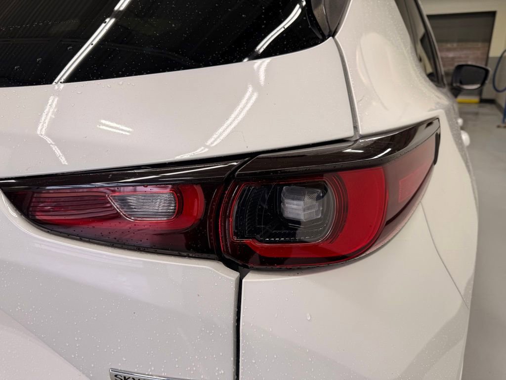 Used 2023 MAZDA CX-5 Signature AWD/4WD image 5