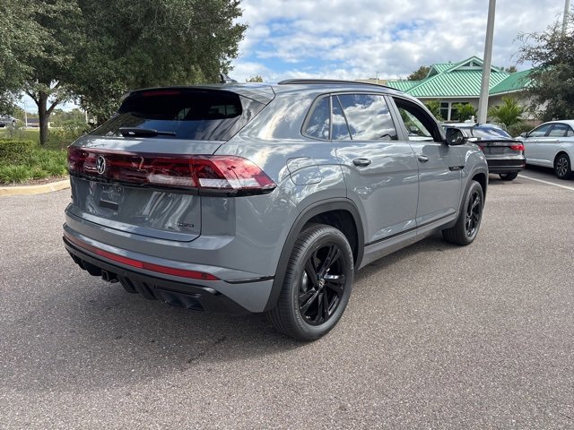 New 2026 Volkswagen Atlas Cross Sport SEL R-Line image 7
