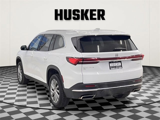 Certified 2025 Buick Enclave Preferred image 7