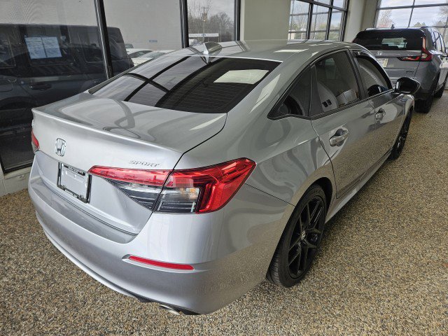 Used 2024 Honda Civic Sport image 2