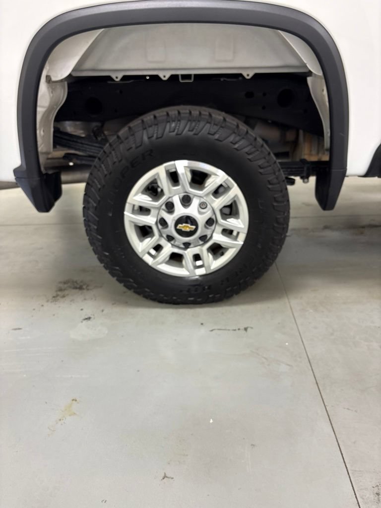 Used 2025 Chevrolet Silverado 2500 LT w/ Convenience Package AWD/4WD image 27