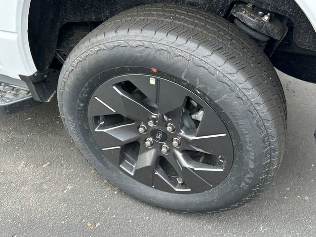 New 2025 Ford F150 Lightning Lariat image 9