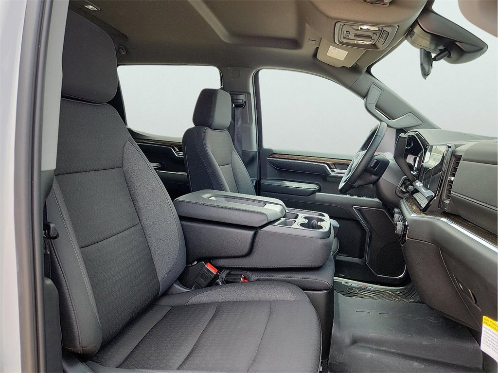 New 2025 Chevrolet Silverado 1500 LT image 16