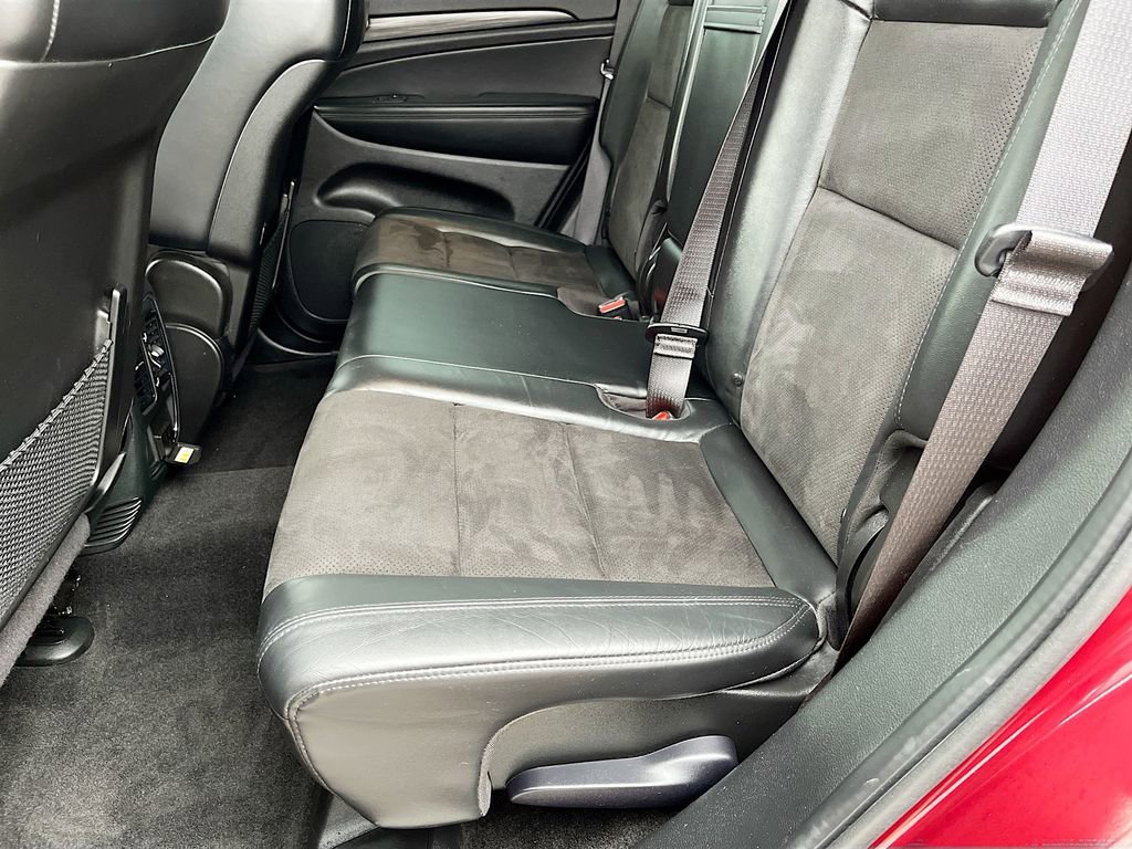 Used 2022 Jeep Grand Cherokee Laredo X image 25