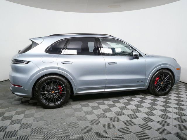 Certified 2025 Porsche Cayenne GTS image 29