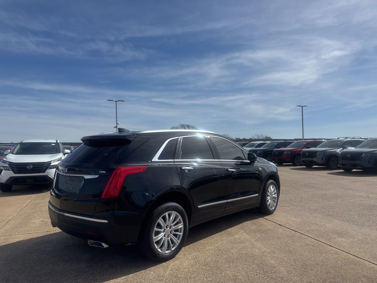 Used 2018 Cadillac XT5 FWD image 19