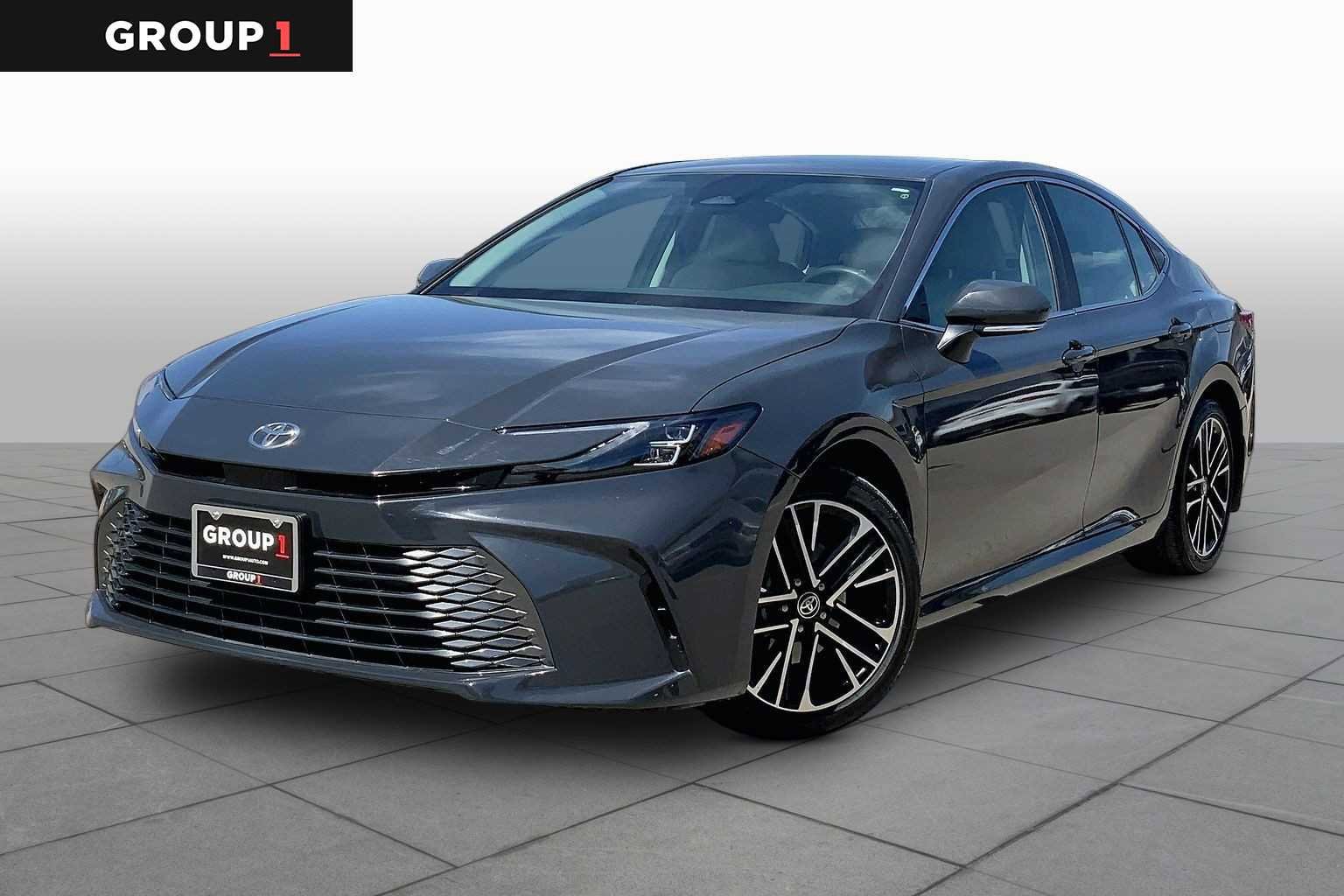 Used 2025 Toyota Camry XLE