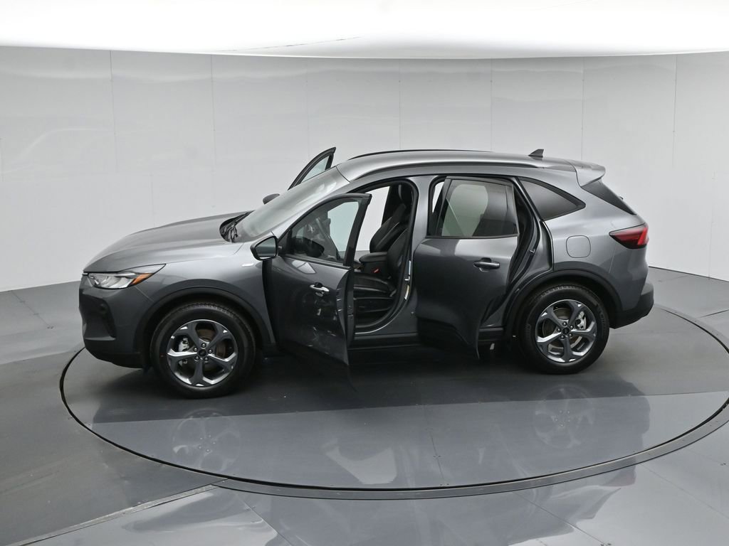 Certified 2025 Ford Escape ST-Line AWD/4WD image 46