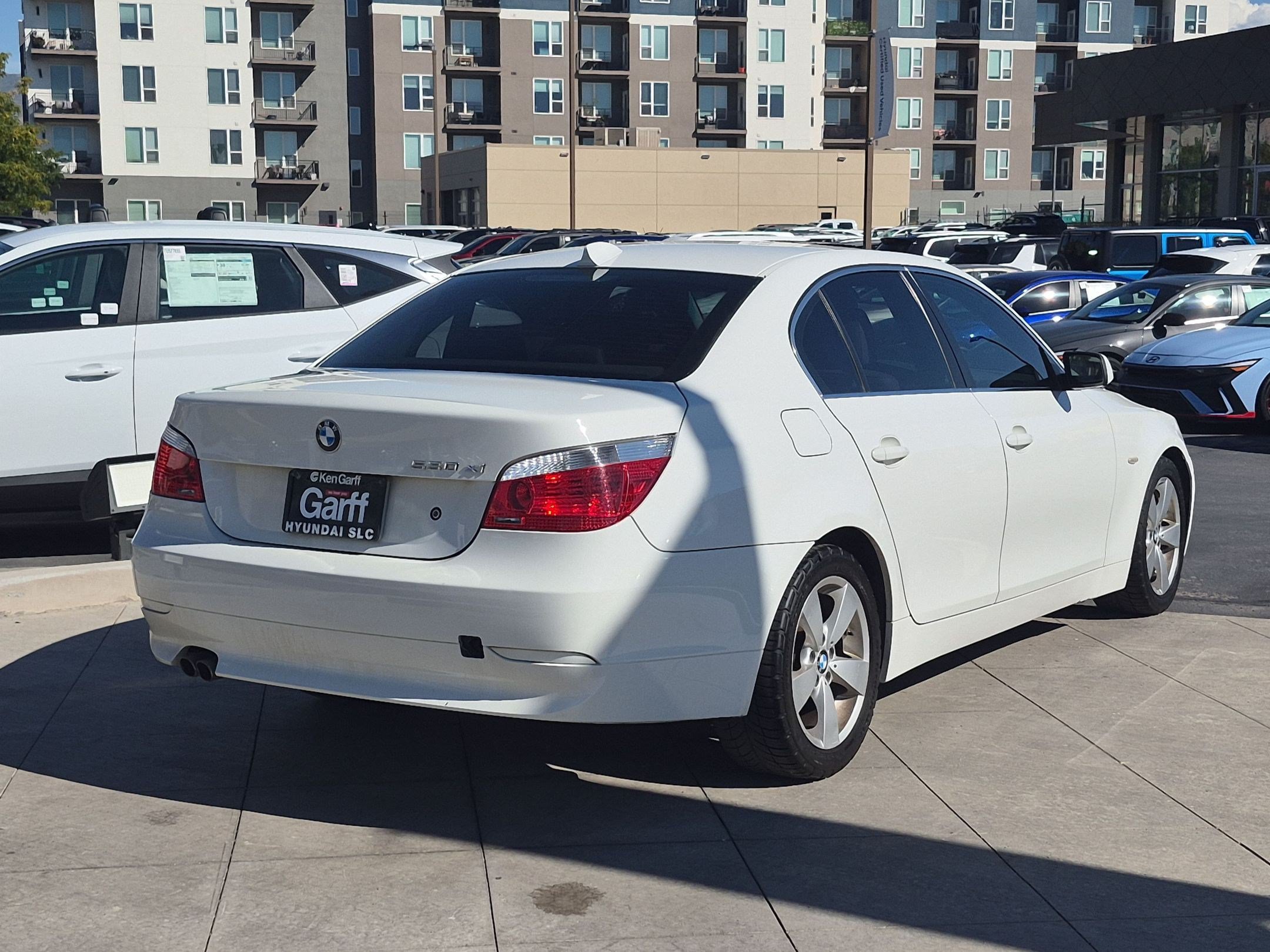 Used 2007 BMW 530xi Sedan AWD/4WD image 4