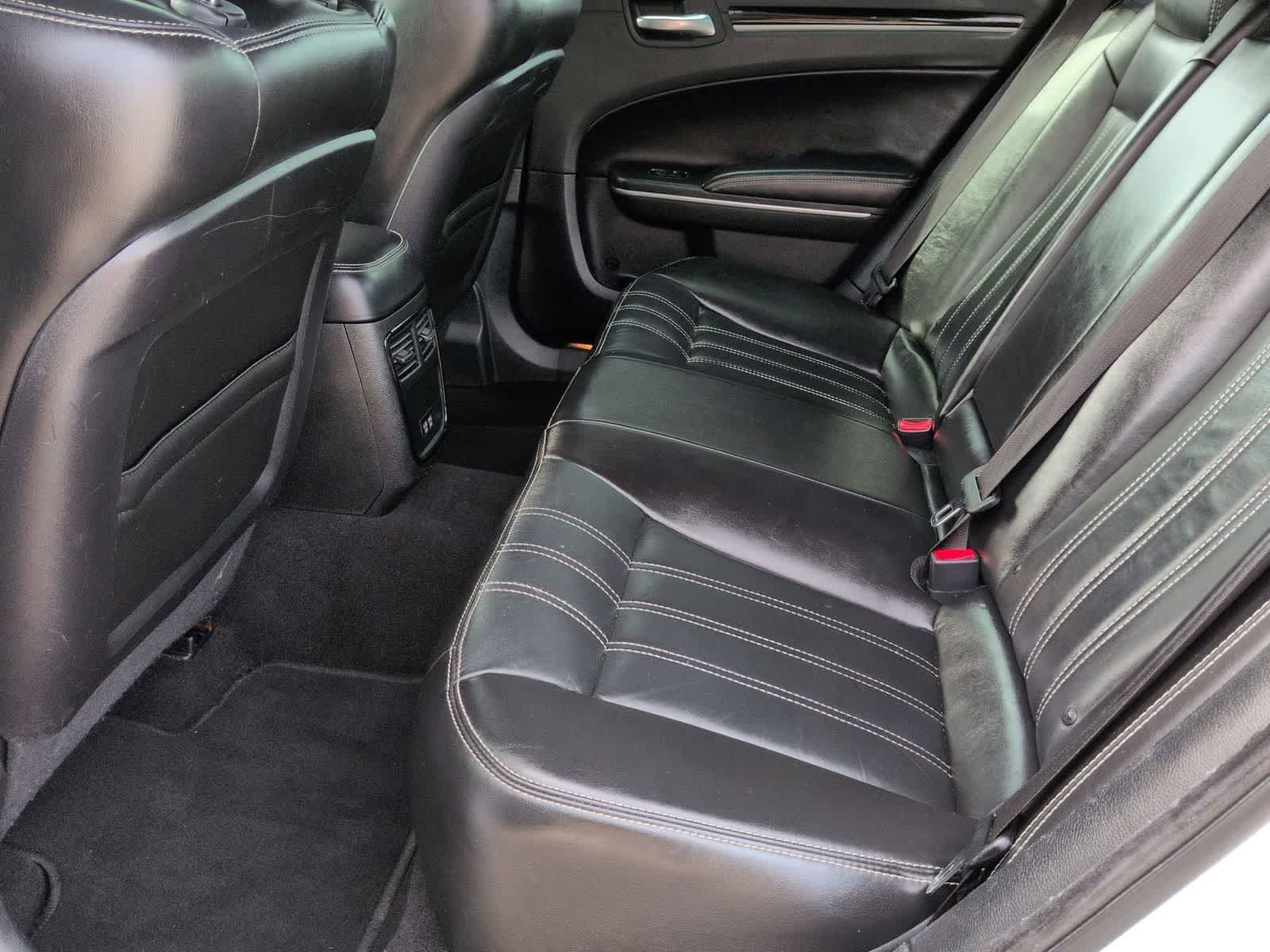 Used 2019 Chrysler 300 S RWD image 19