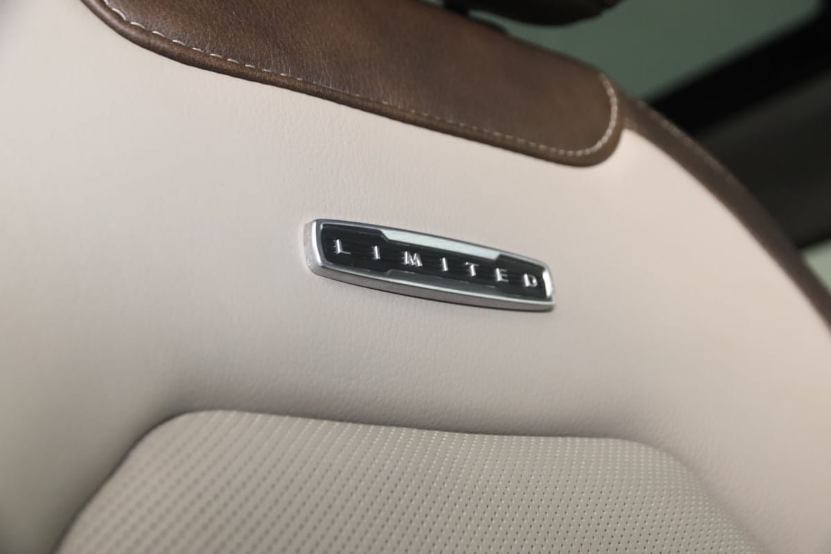 Used 2019 Ford F350 Limited AWD/4WD image 16