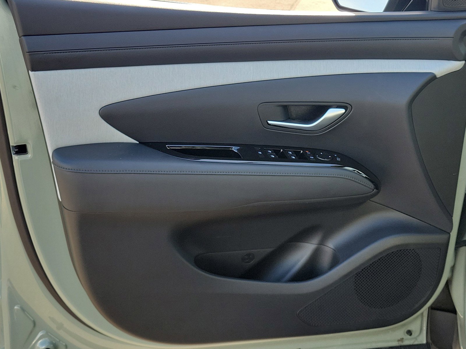 Used 2025 Hyundai Santa Cruz SEL image 13