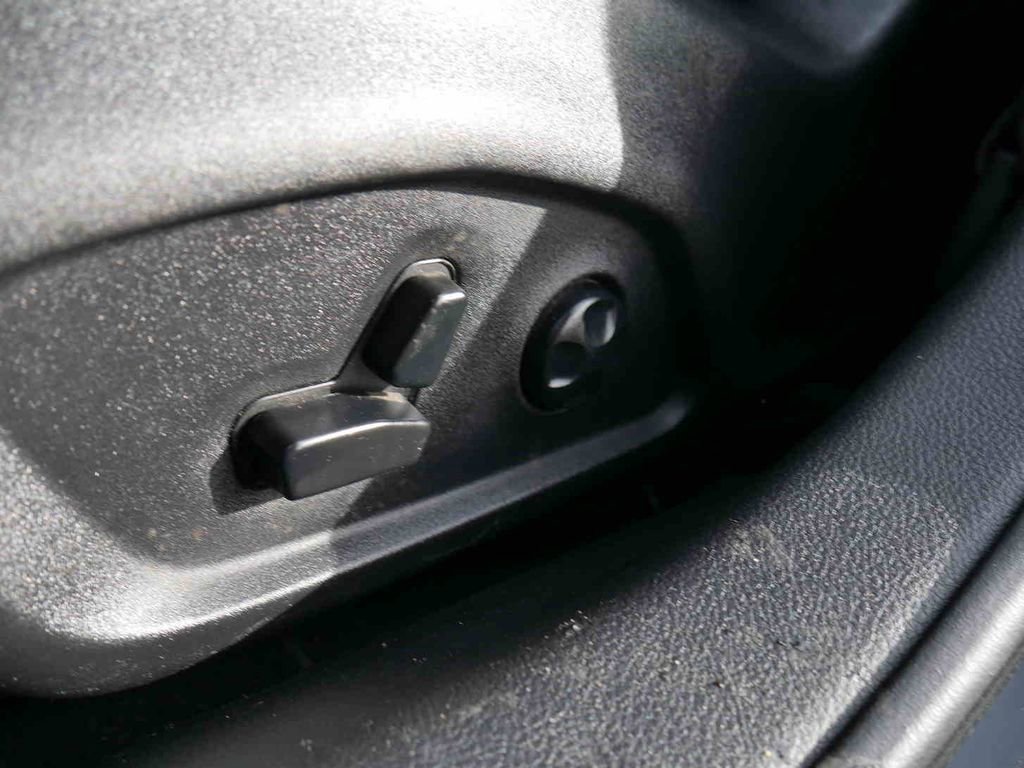 Used 2018 Jeep Compass Trailhawk w/ Leather Interior Group image 33