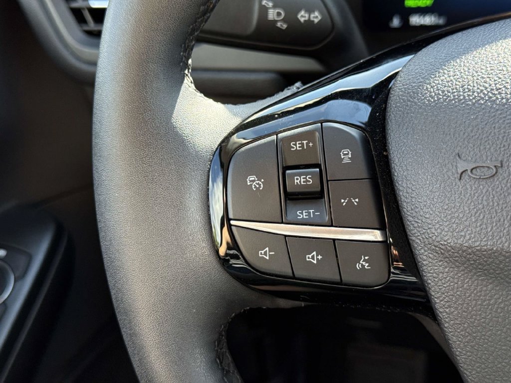 Used 2023 Ford Escape SE w/ PHEV Premium Package FWD image 36