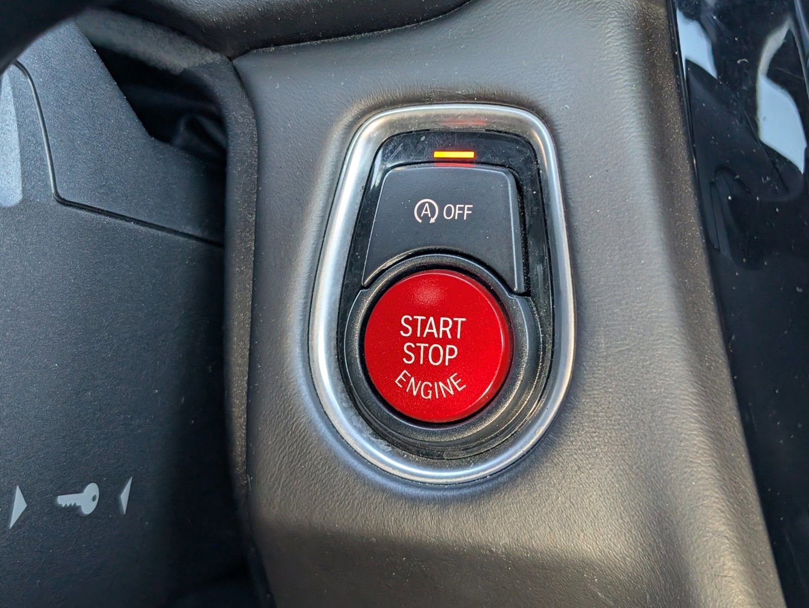 Used 2019 BMW M4 Convertible w/ Competition Package image 5