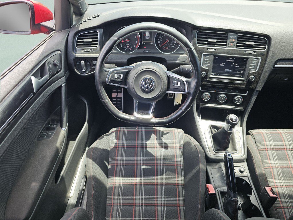 Used 2016 Volkswagen GTI S FWD image 4