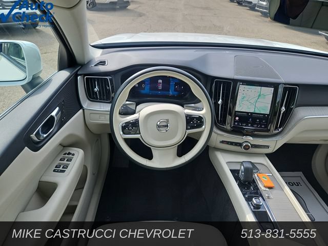 Used 2023 Volvo XC60 B5 Plus AWD/4WD image 11