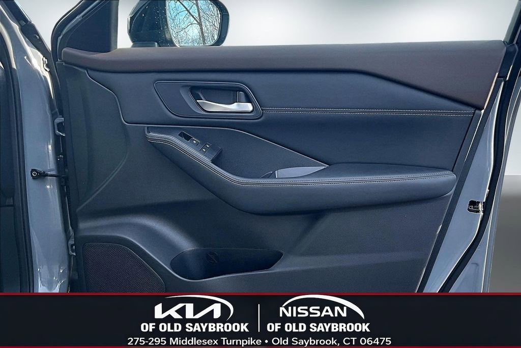 Used 2023 Nissan Rogue SL image 28