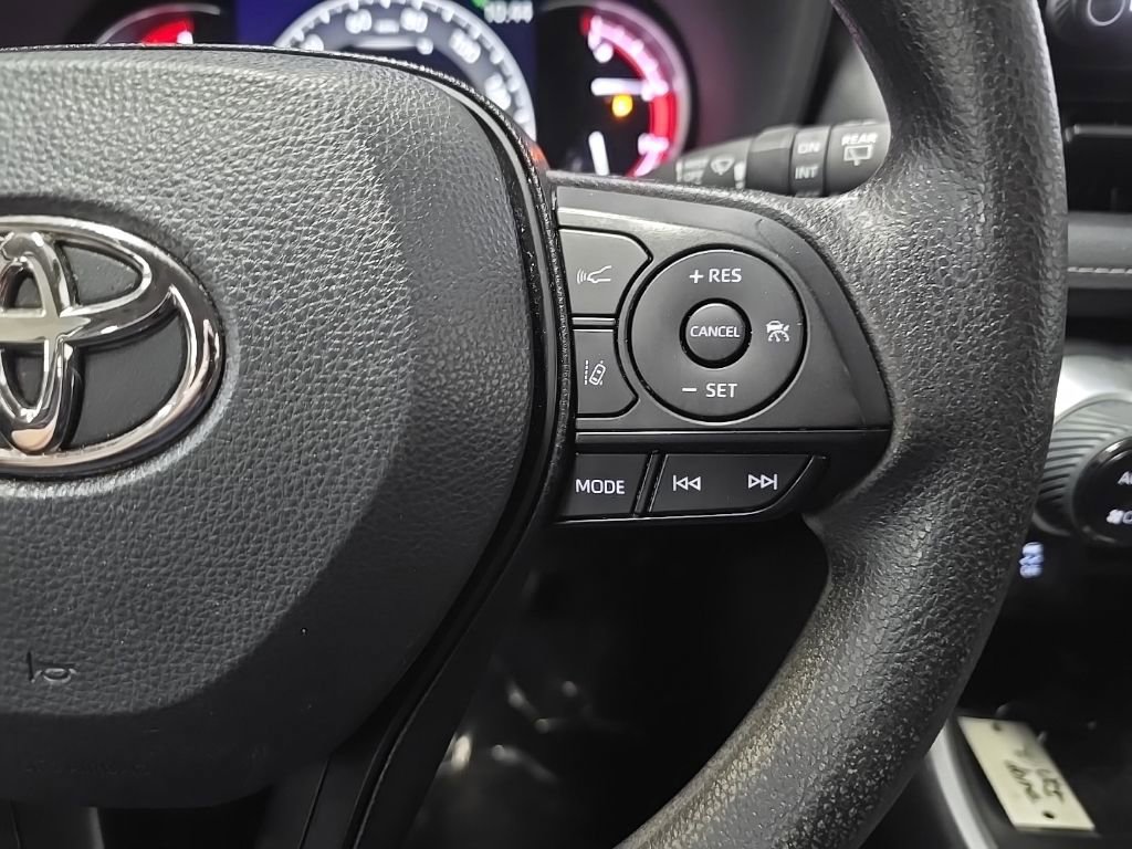 Used 2023 Toyota RAV4 XLE image 20