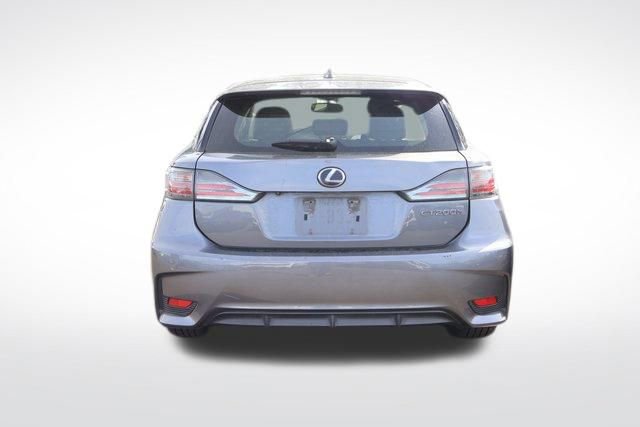 Used 2015 Lexus CT 200h w/ Navigation Package image 4