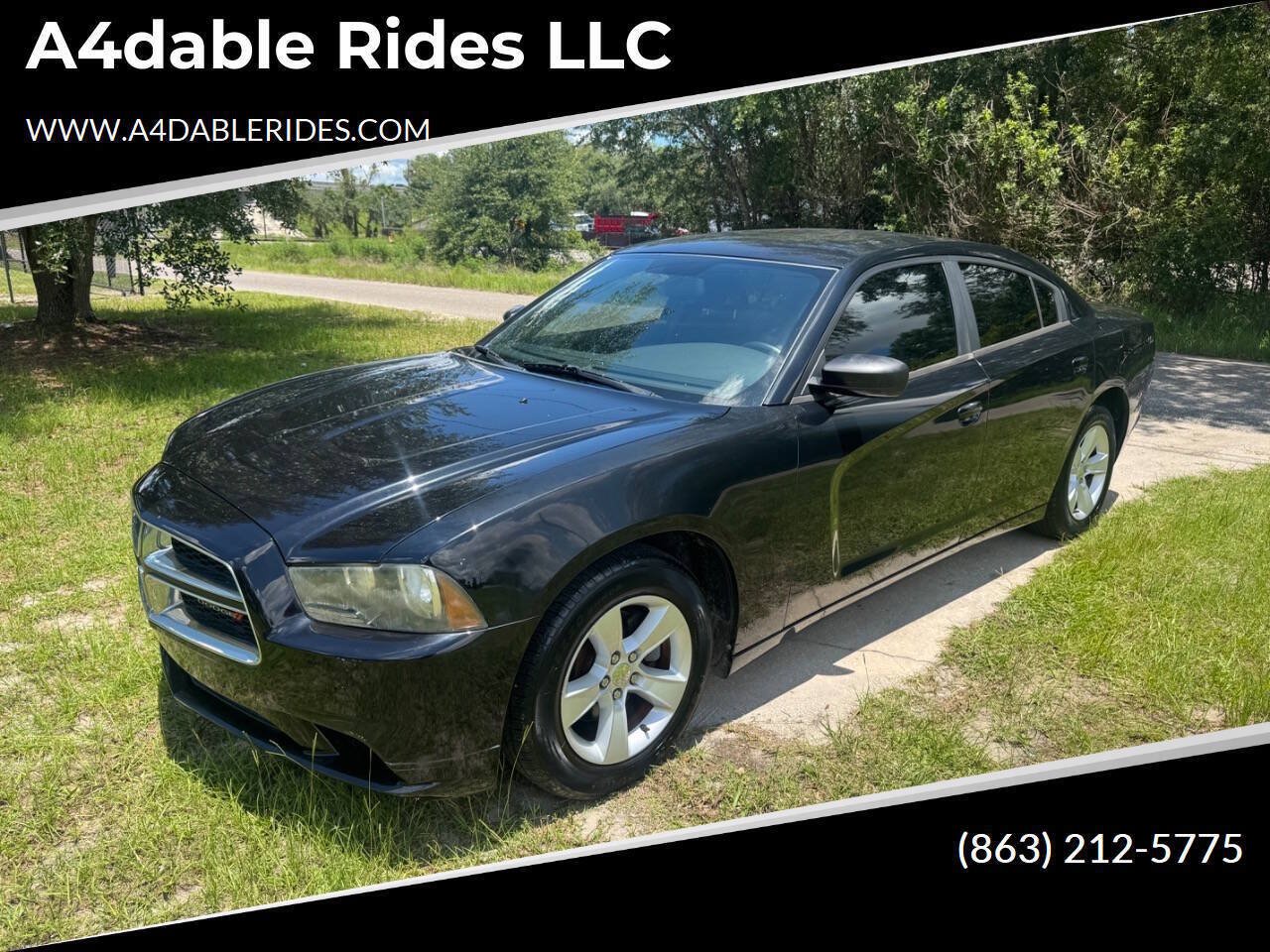 Used 2013 Dodge Charger SE w/ Connectivity Group RWD image 1