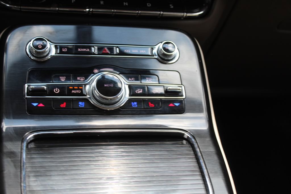 Used 2022 Lincoln Nautilus Reserve FWD image 13
