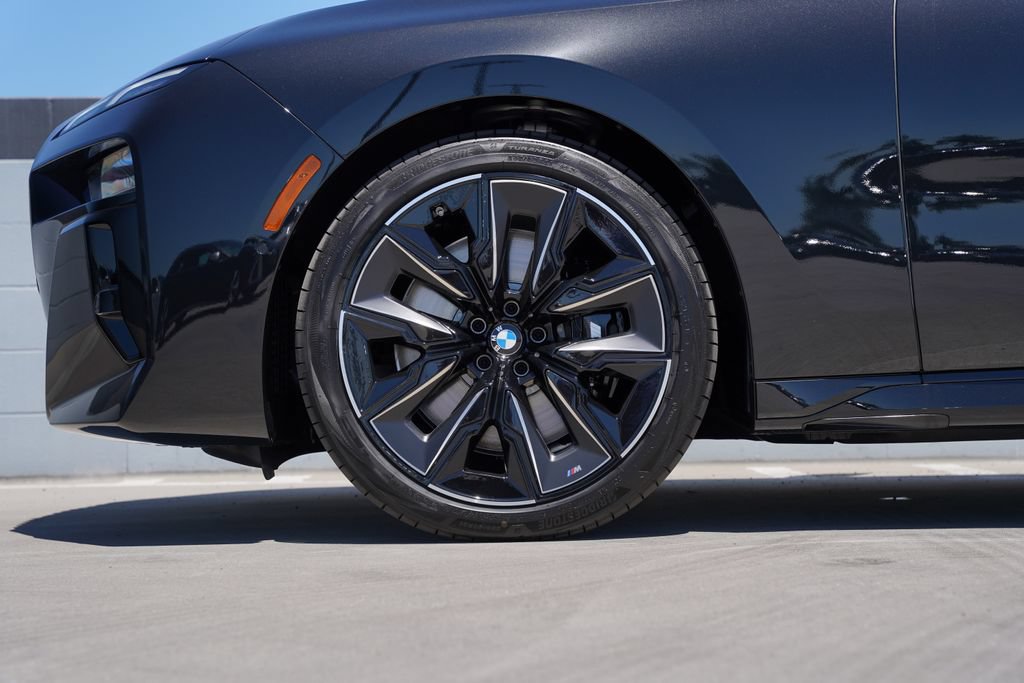 New 2026 BMW 740i xDrive AWD/4WD image 5