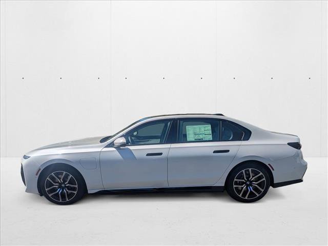 New 2025 BMW 750e xDrive w/ Premium Package image 9