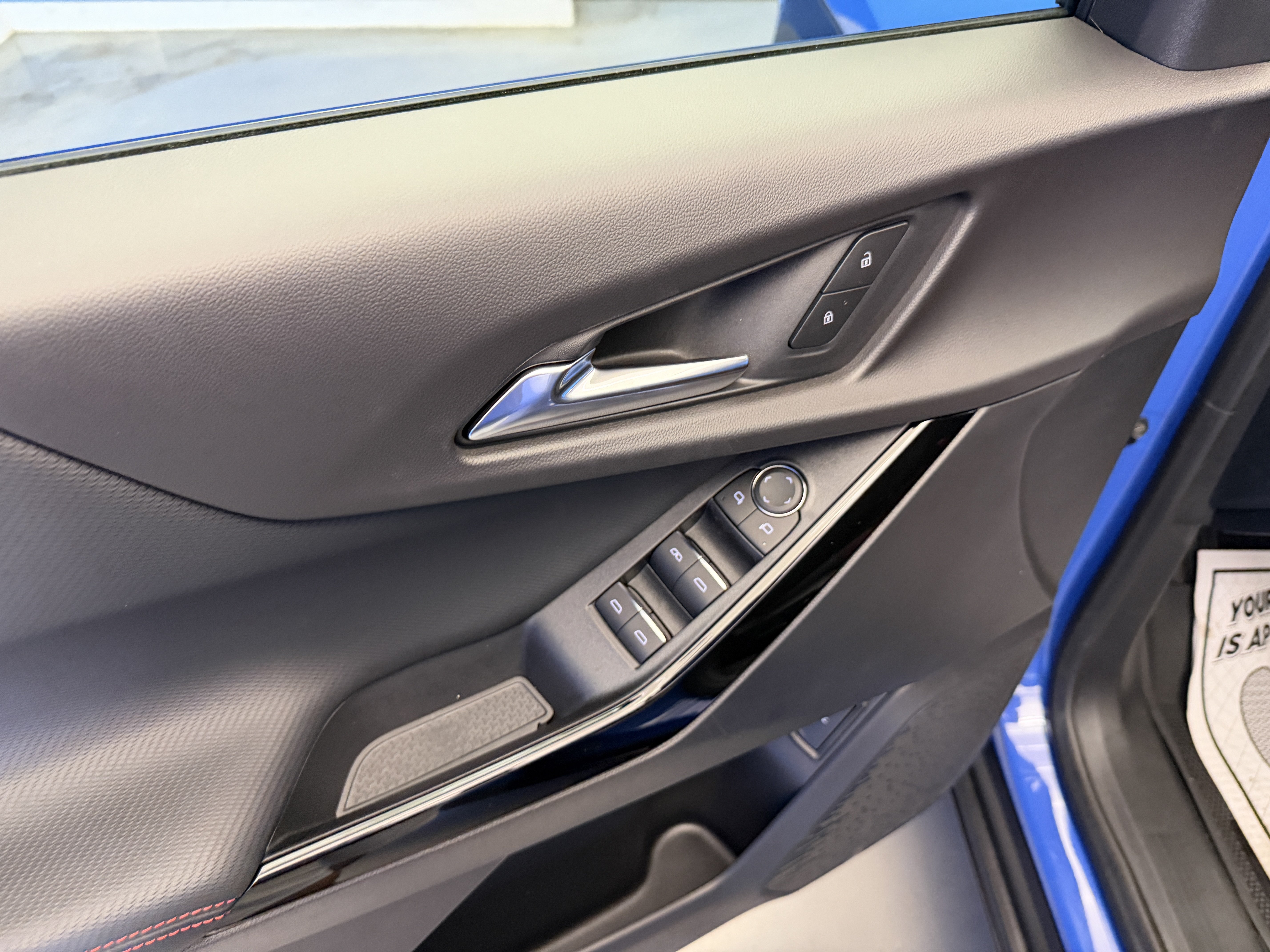 New 2027 Chevrolet Equinox RS w/ Safety and Technology Package FWD image 10