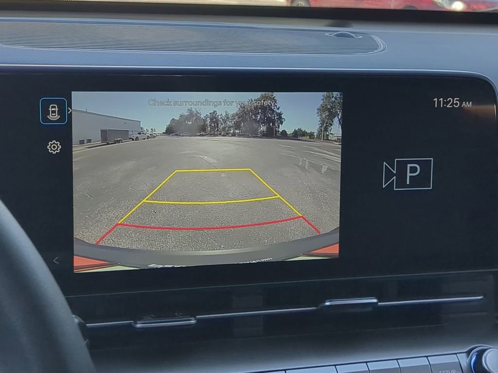 Used 2025 Hyundai Kona SE image 20
