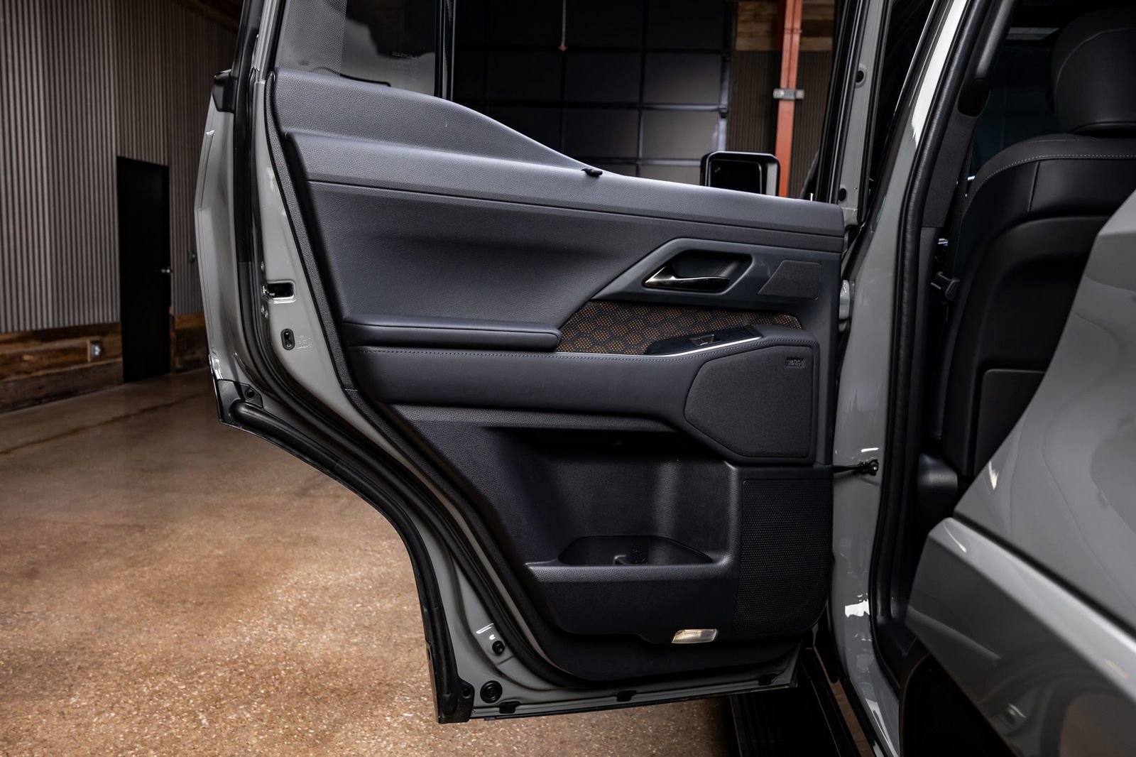 Used 2025 Lexus GX 550 550 Luxury+ w/ Accessory Package (2T) image 40